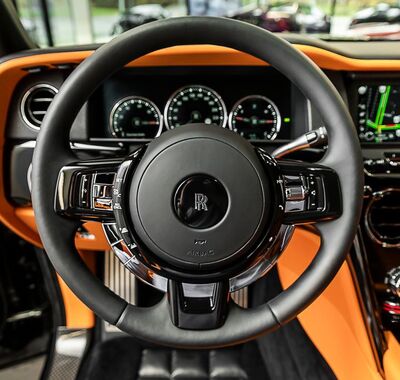 Rolls-Royce Cullinan 6