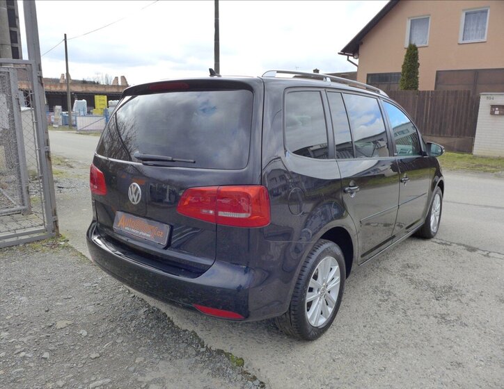 Volkswagen Touran Kombi 1,4 l 103 kw