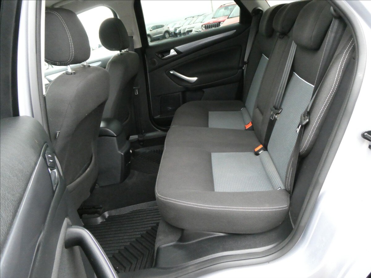 Ford Mondeo Kombi 1,6 l 85 kw