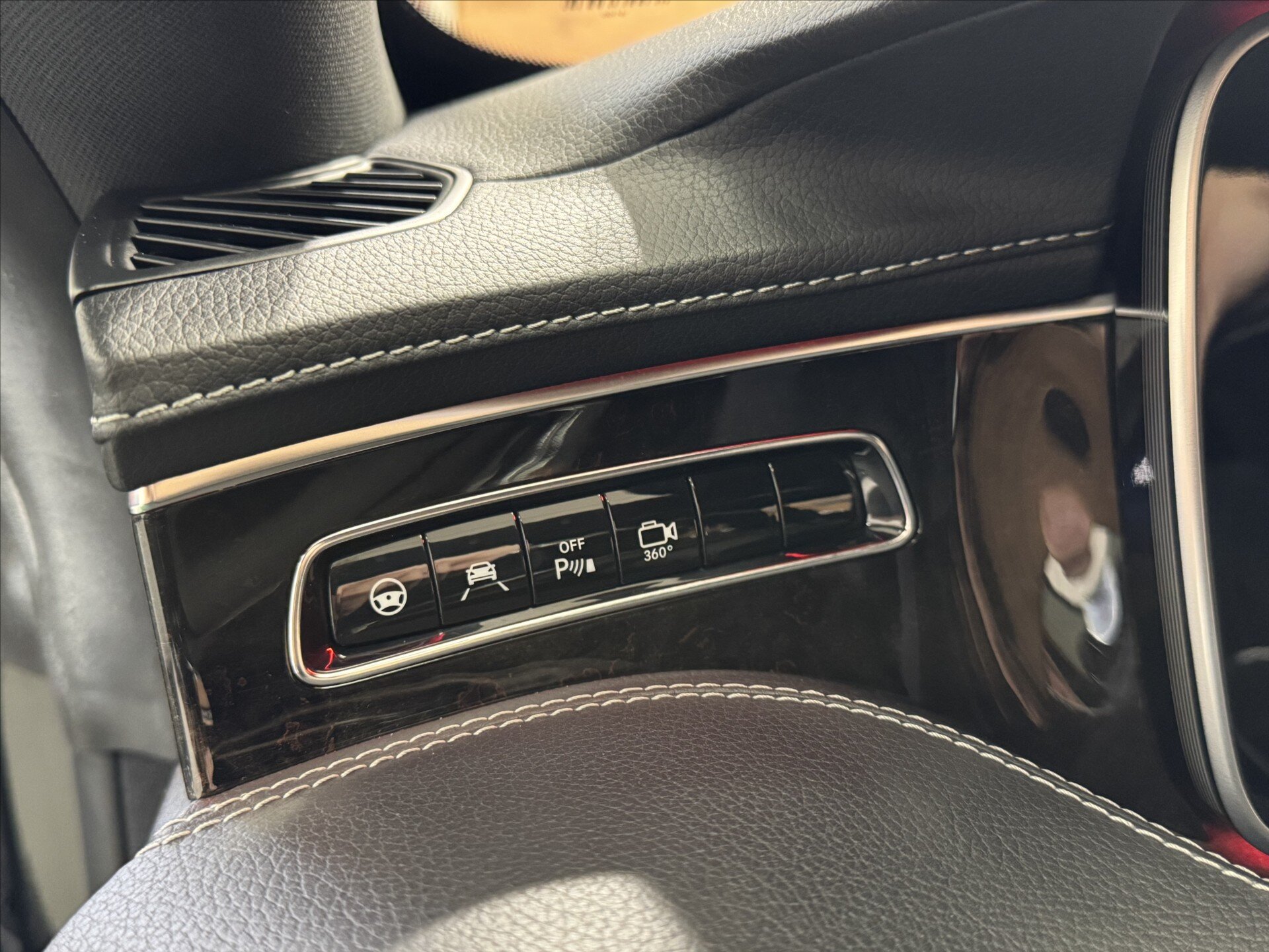 Mercedes-Benz Třídy S Kupé 4,7 l 335 kw