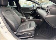 Mercedes-Benz CLA Kombi 1,3 l 120 kw