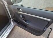 Volkswagen Golf Kombi 1,6 l 77 kw