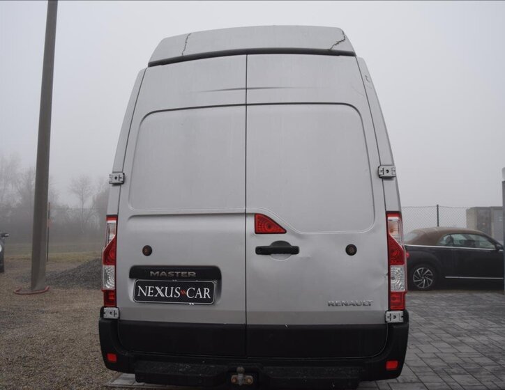 Renault Master 6