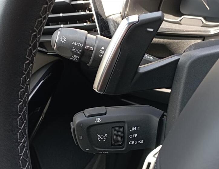 DS Automobiles DS7 16