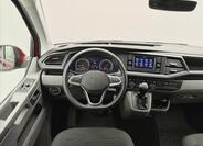 Volkswagen Caravelle 8