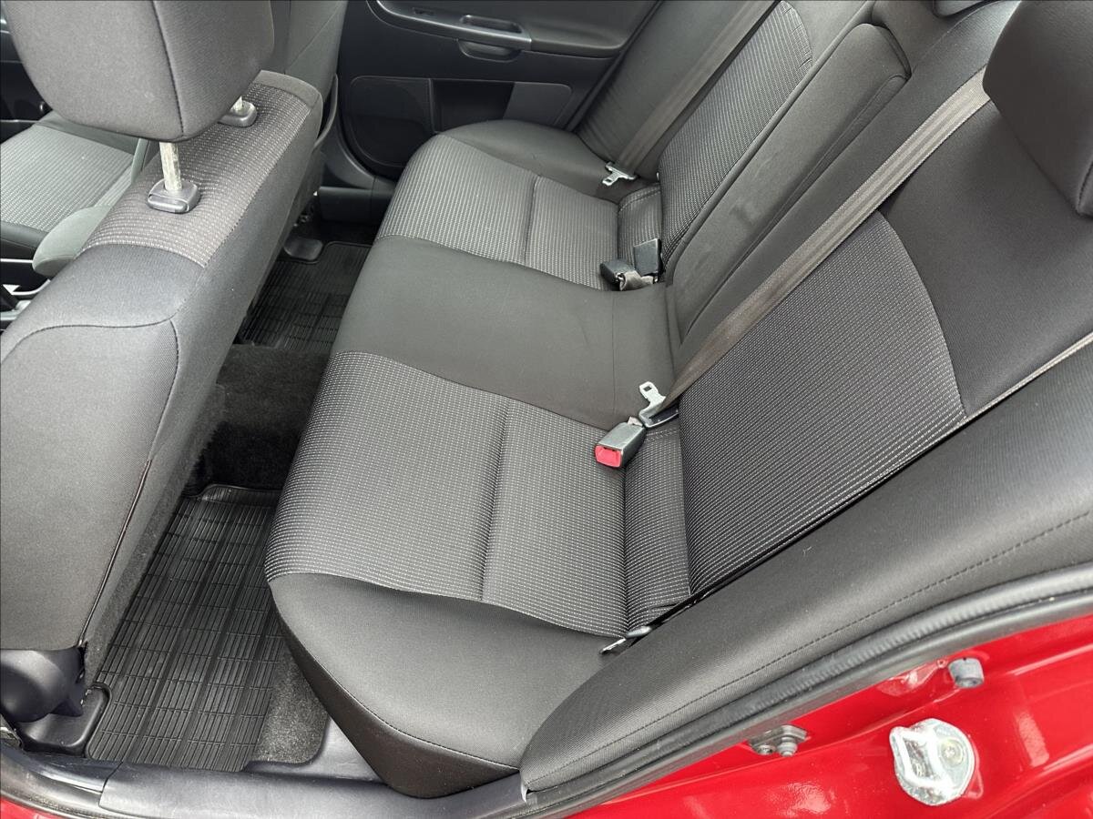 Mitsubishi Lancer Sedan 1,8 l 105 kw