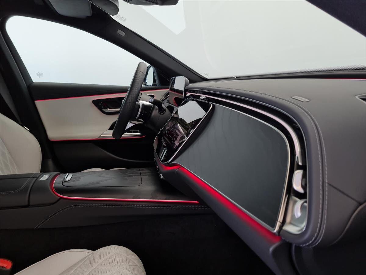 Mercedes-Benz Třídy E Sedan 2,0 l 145 kw