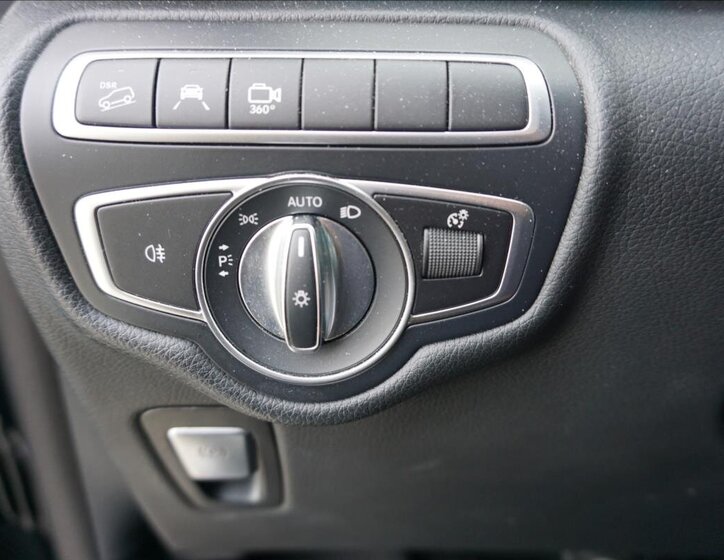 Mercedes-Benz Třídy V 11