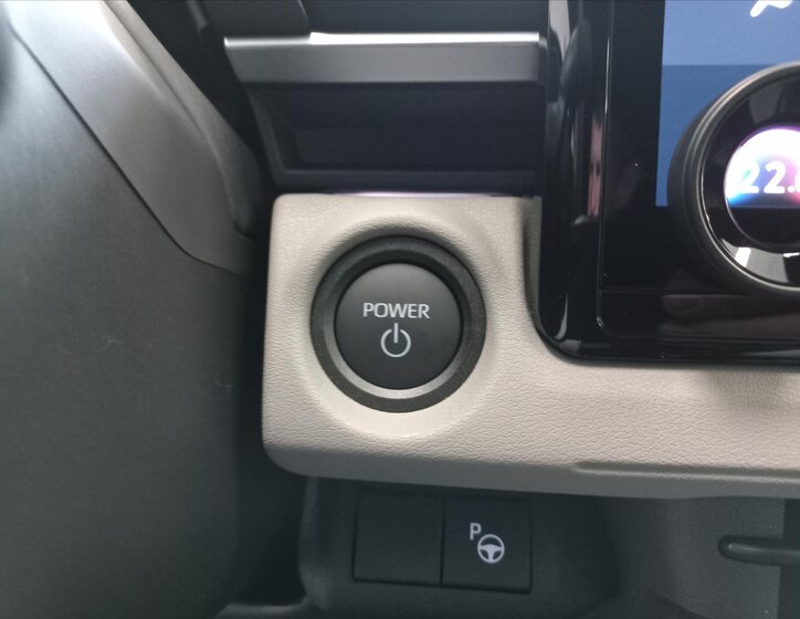 Toyota C-HR CUV / Crossover 0,0 252 kw