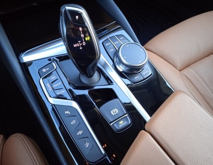 BMW Řada 6 Liftback 3,0 l 195 kw