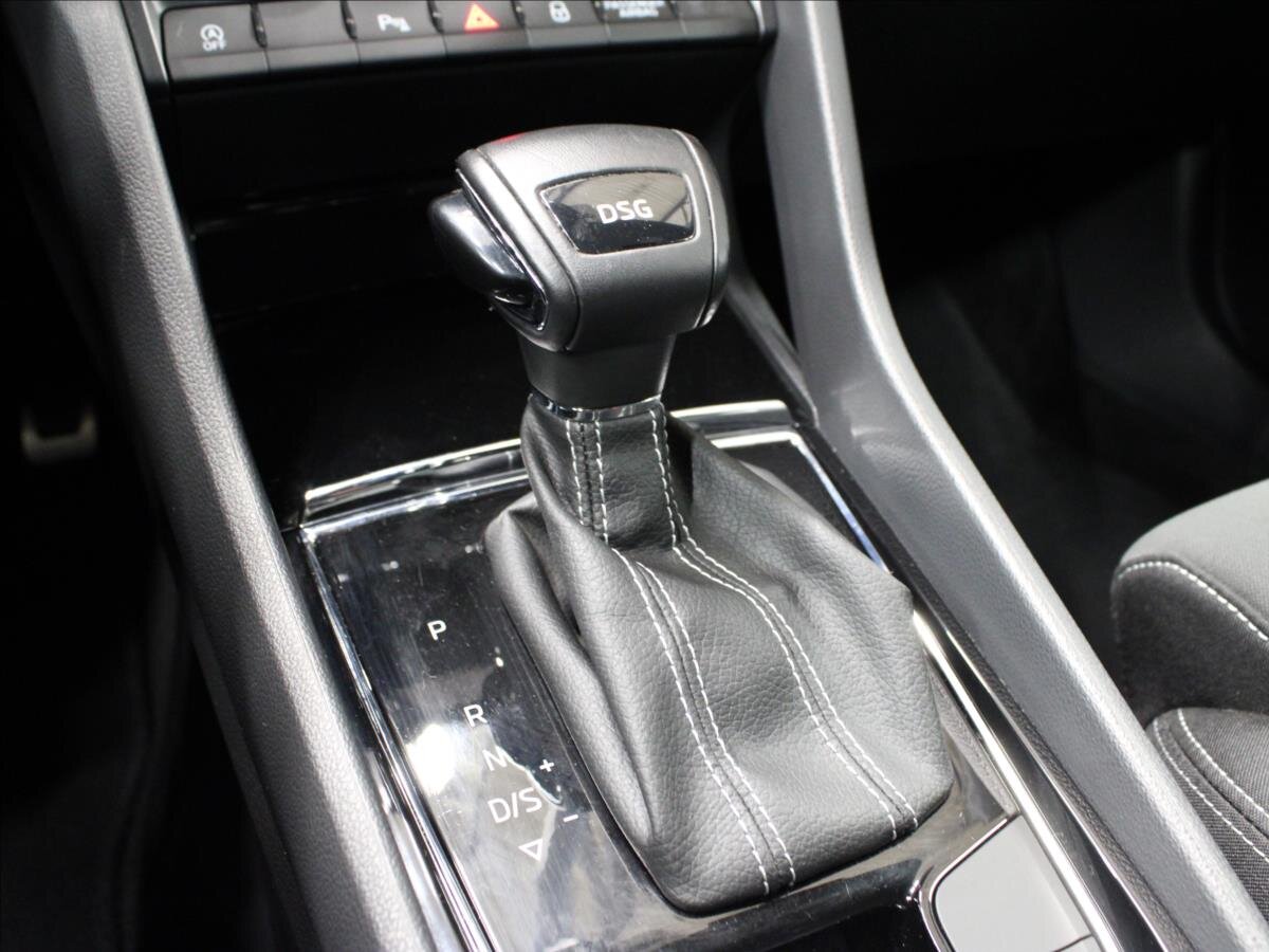 Škoda Karoq SUV 1,5 l 110 kw