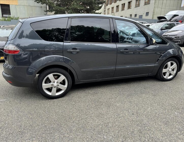 Ford S-MAX MPV 1,8 l 92 kw
