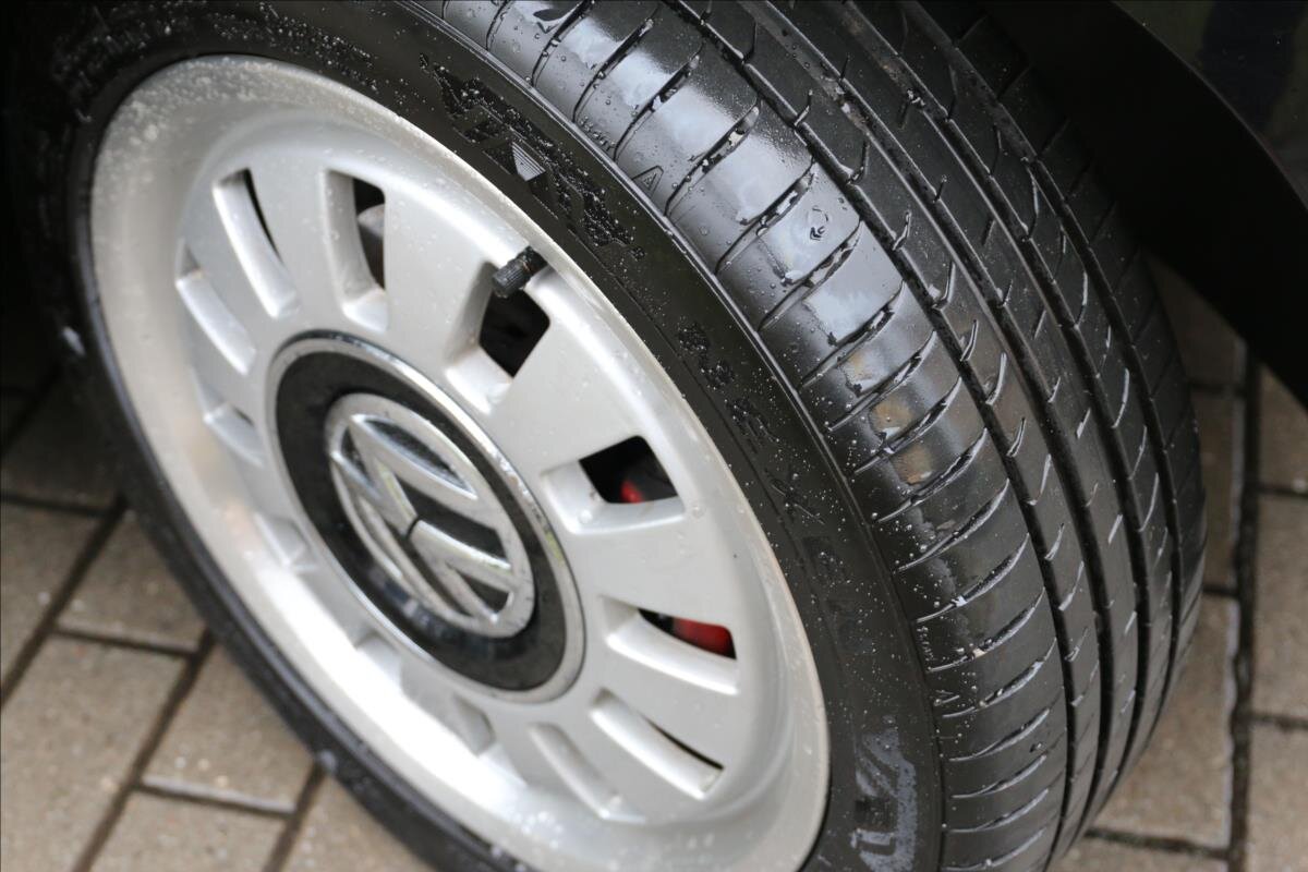 Volkswagen up! Hatchback 999,0 44 kw