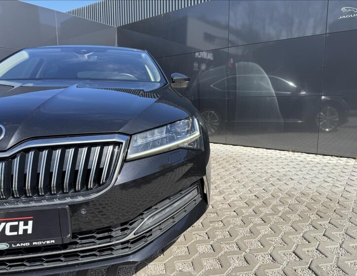 Škoda Superb Liftback 2,0 l 200 kw
