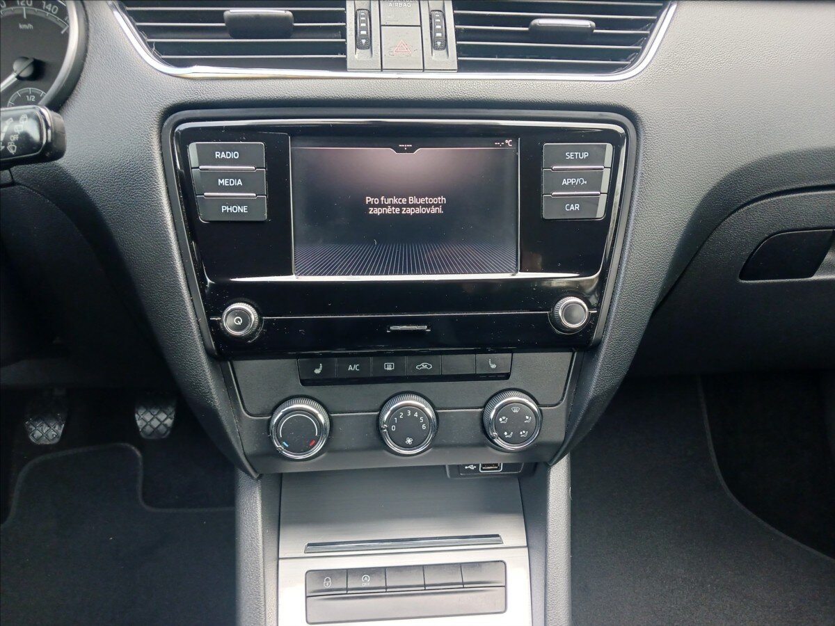 Škoda Octavia Sedan / Limuzína 1,6 l 85 kw