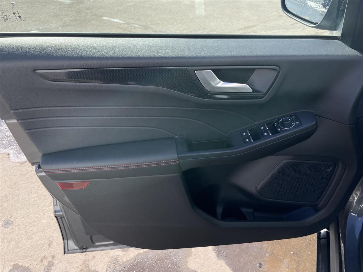 Ford Kuga SUV / Terénní 2,5 l 112 kw