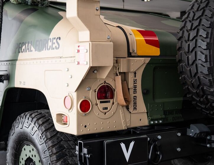 Hummer H1 SUV / Terénní 6,2 l 110 kw