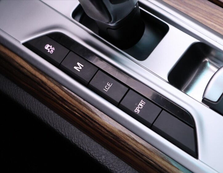 Maserati Ghibli Sedan 3,0 l 302 kw