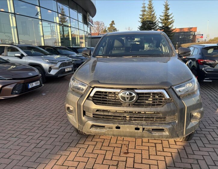 Toyota Hilux Pick-up 2,8 l 150 kw
