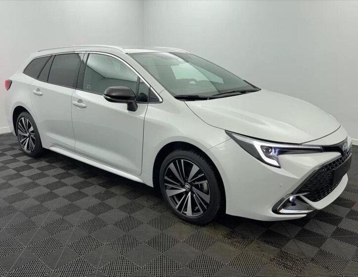 Toyota Corolla Kombi 2,0 l 144 kw