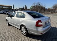 Škoda Octavia Sedan / Limuzína 1,6 l 77 kw