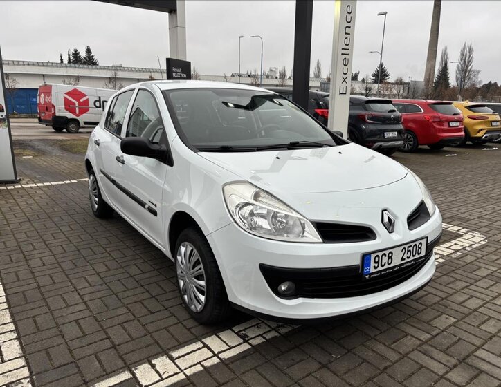 Renault Clio Hatchback 1,1 l 55 kw