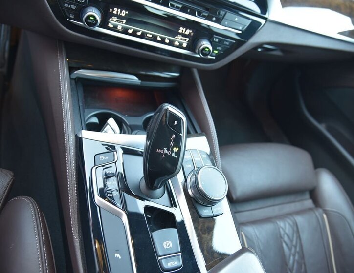 BMW Řada 5 Sedan / Limuzína 4,4 l 340 kw