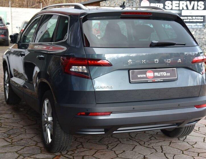 Škoda Karoq SUV 1,5 l 110 kw