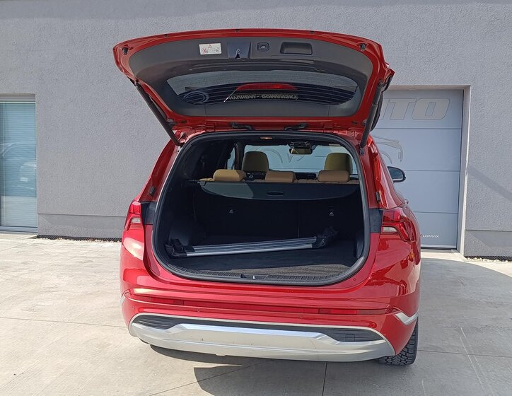 Hyundai Santa Fe SUV / Terénní 2,2 l 148 kw