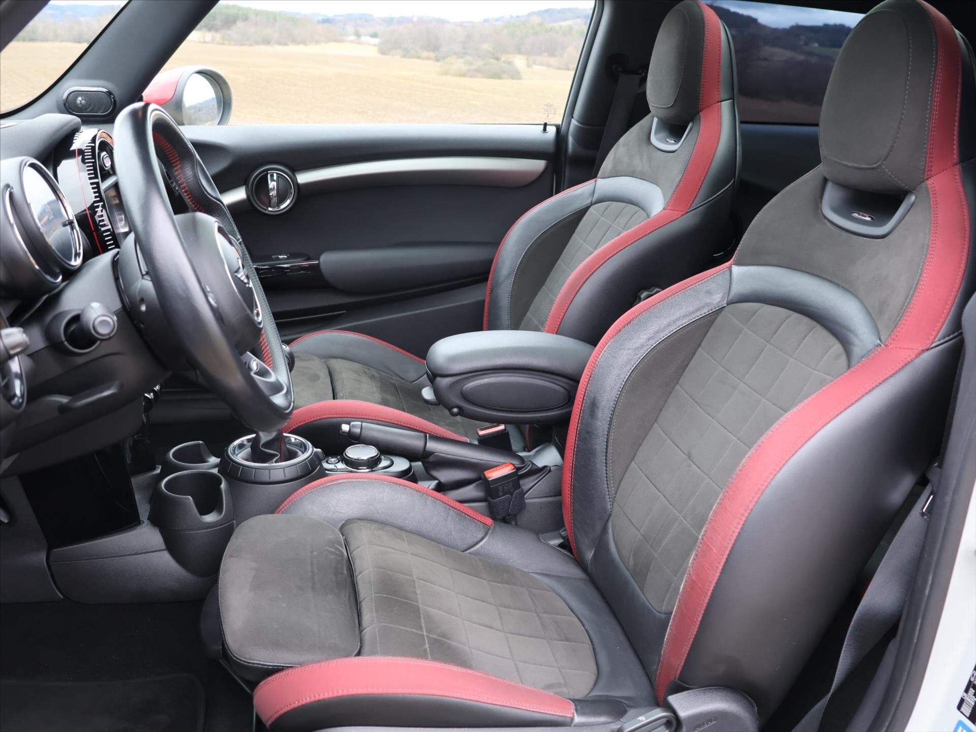 Mini Cooper Hatchback 2,0 l 170 kw