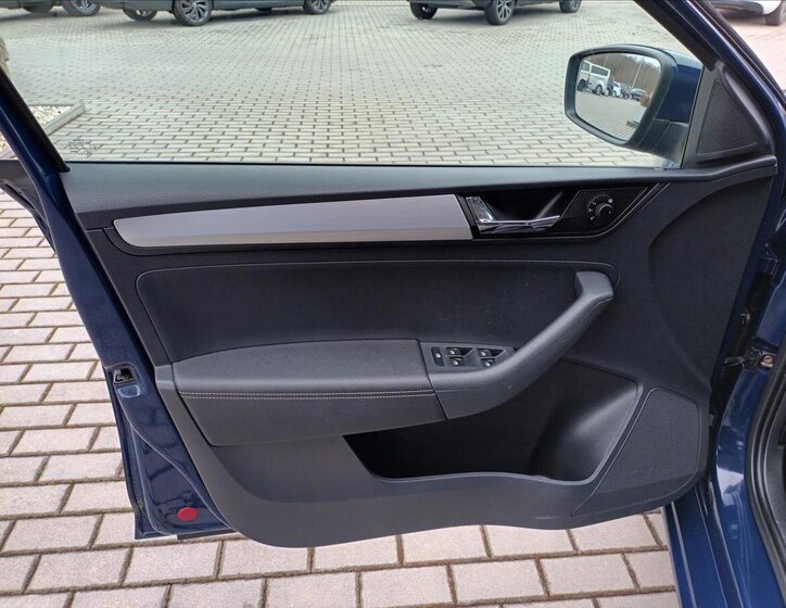 Škoda Rapid Hatchback 999,0 81 kw