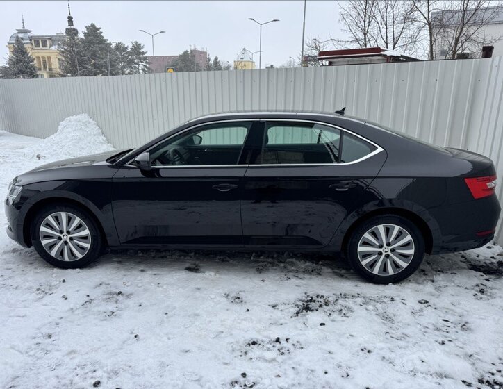 Škoda Superb 4