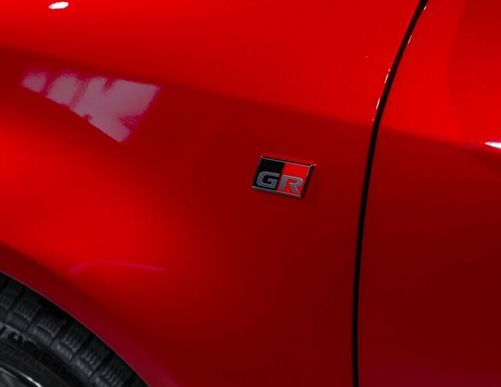 Toyota Yaris Hatchback 1,6 l 192 kw