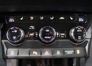 Škoda Karoq SUV / Terénní 1,5 l 110 kw