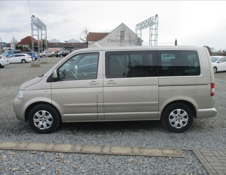 Volkswagen Multivan VAN / Minibus 2,5 l 96 kw