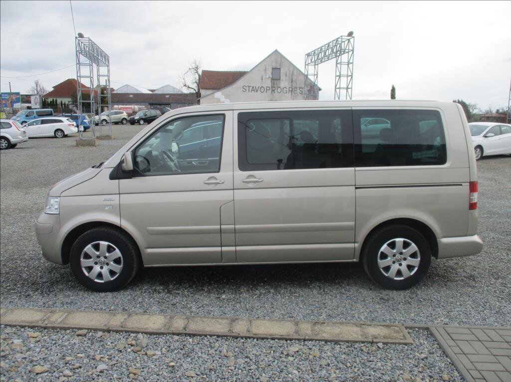 Volkswagen Multivan VAN / Minibus 2,5 l 96 kw