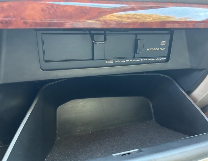 Toyota Land Cruiser 67