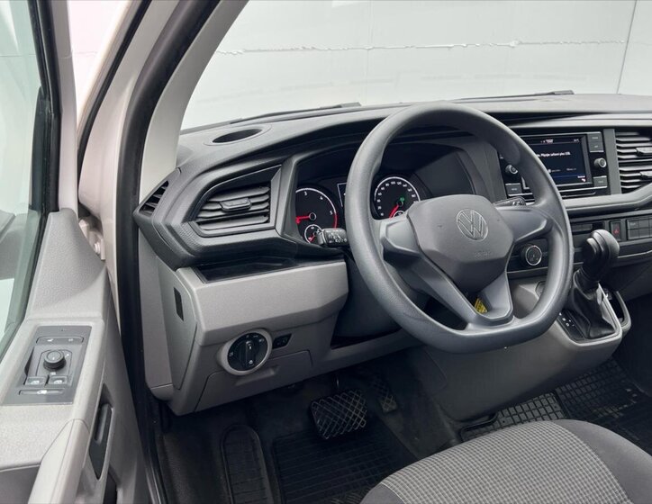 Volkswagen Transporter Skříň 2,0 l 110 kw