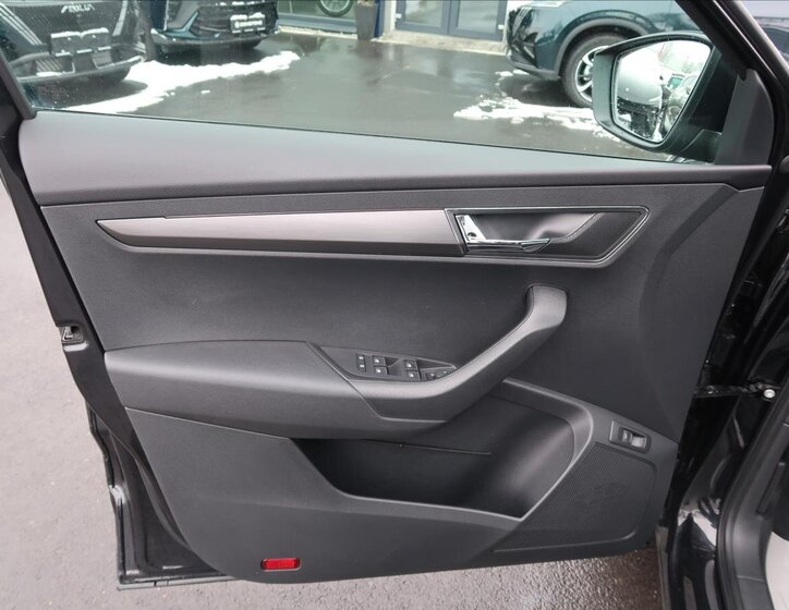 Škoda Karoq SUV 1,6 l 85 kw