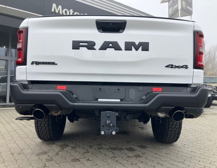 Dodge RAM Pick-up 3,0 l 313 kw