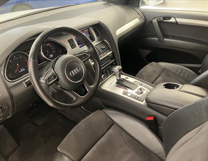 Audi Q7 SUV / Terénní 3,0 l 180 kw