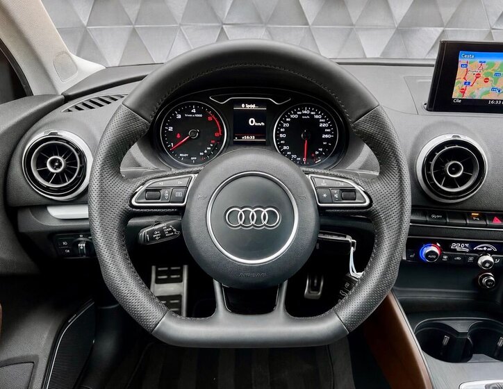 Audi A3 Sedan / Limuzína 2,0 l 135 kw
