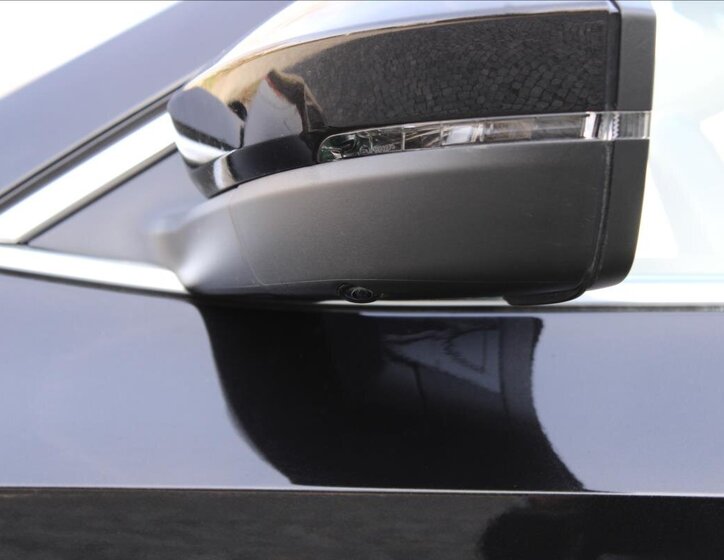 Škoda Superb Sedan / Limuzína 2,0 l 147 kw