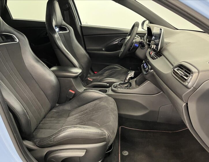 Hyundai i30 Hatchback 2,0 l 206 kw