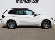 BMW X5 8