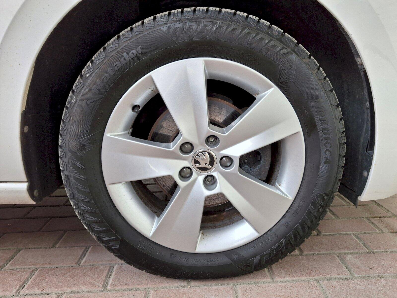 Škoda Scala Hatchback 1,5 l 110 kw