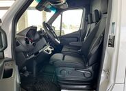 Mercedes-Benz Sprinter 11