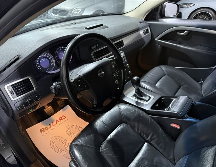 Volvo V70 7