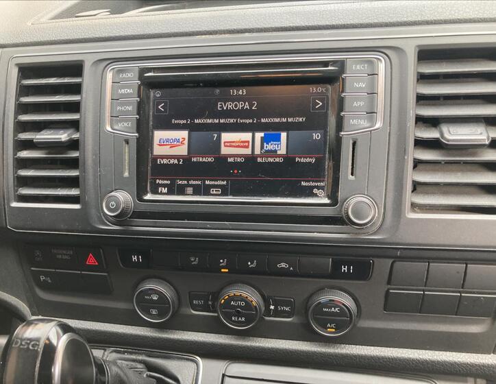 Volkswagen Multivan 16