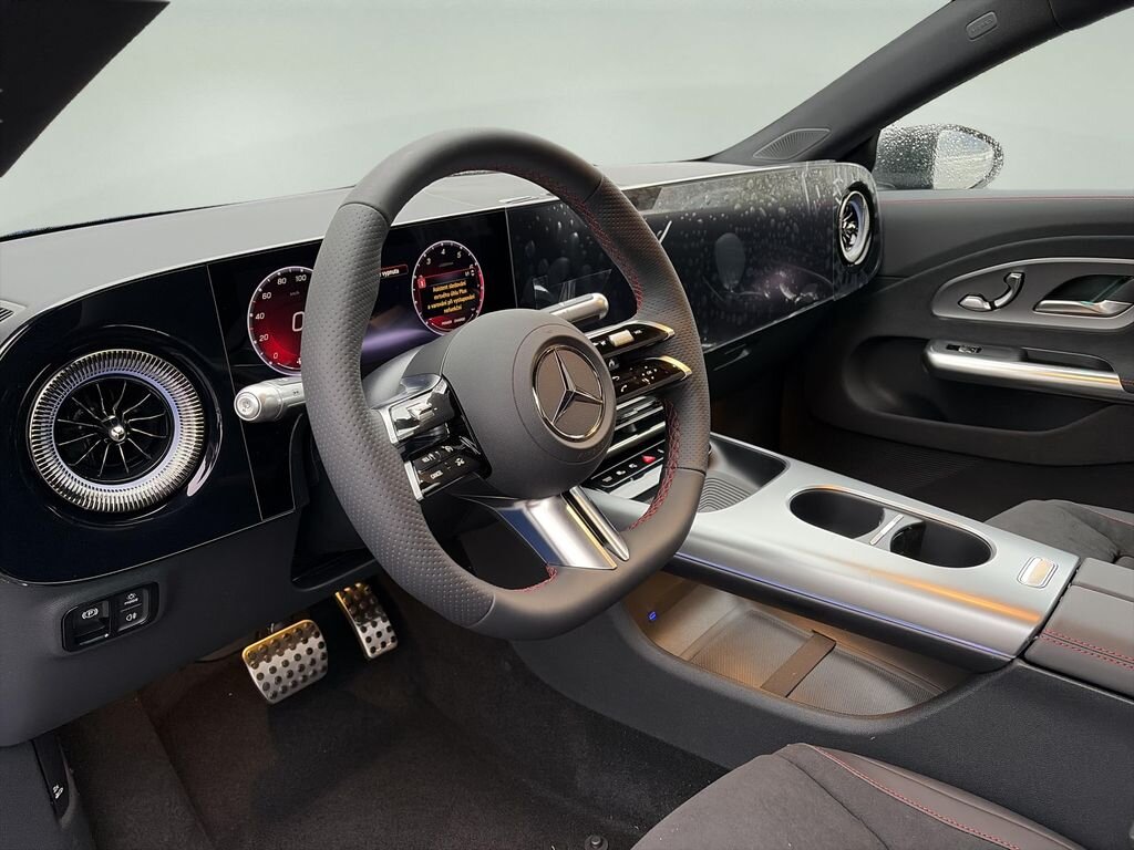 Mercedes-Benz CLA Sedan 1,5 l 120 kw